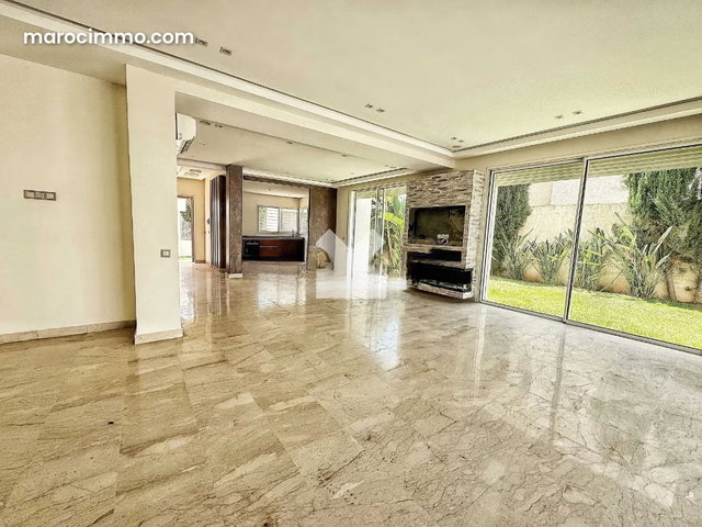 Villa à Vendre de 281.0 m² à Casablanca, Ain Diab Extension 2 — 2