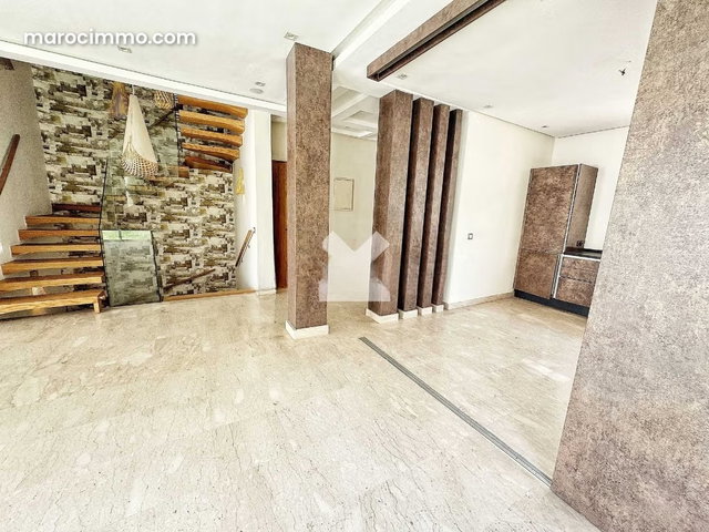 Villa à Vendre de 281.0 m² à Casablanca, Ain Diab Extension 2 — 3
