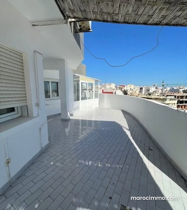 Appartement a louer a tanger avec terrasse quartier berchet surface 250m² — 3