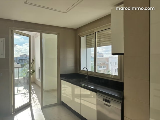 213 m² 4 Bedroom Apartment Green City — 5