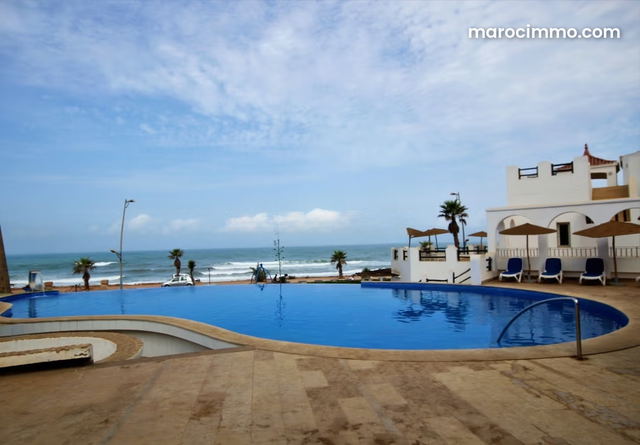 Darb loue 2 ch meuble bord mer piscine club sport — Dar Bouazza