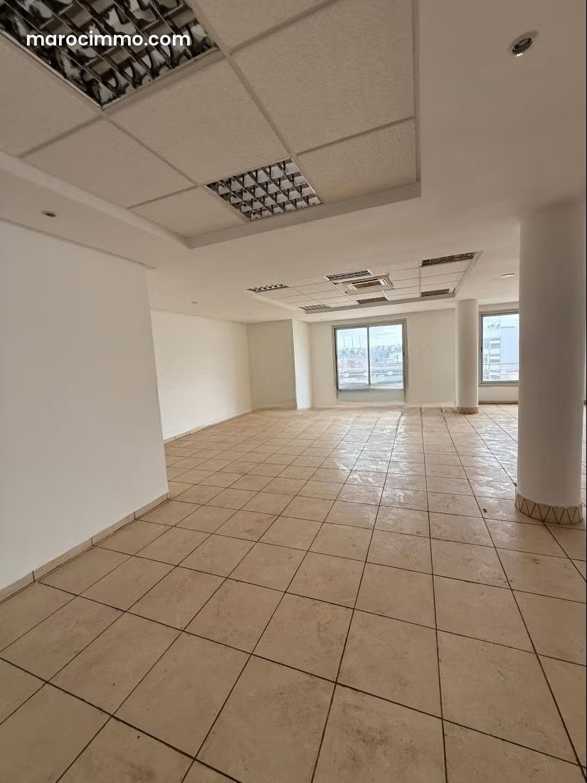 220 sqm office with garage in Hassan, Rabat — Rabat