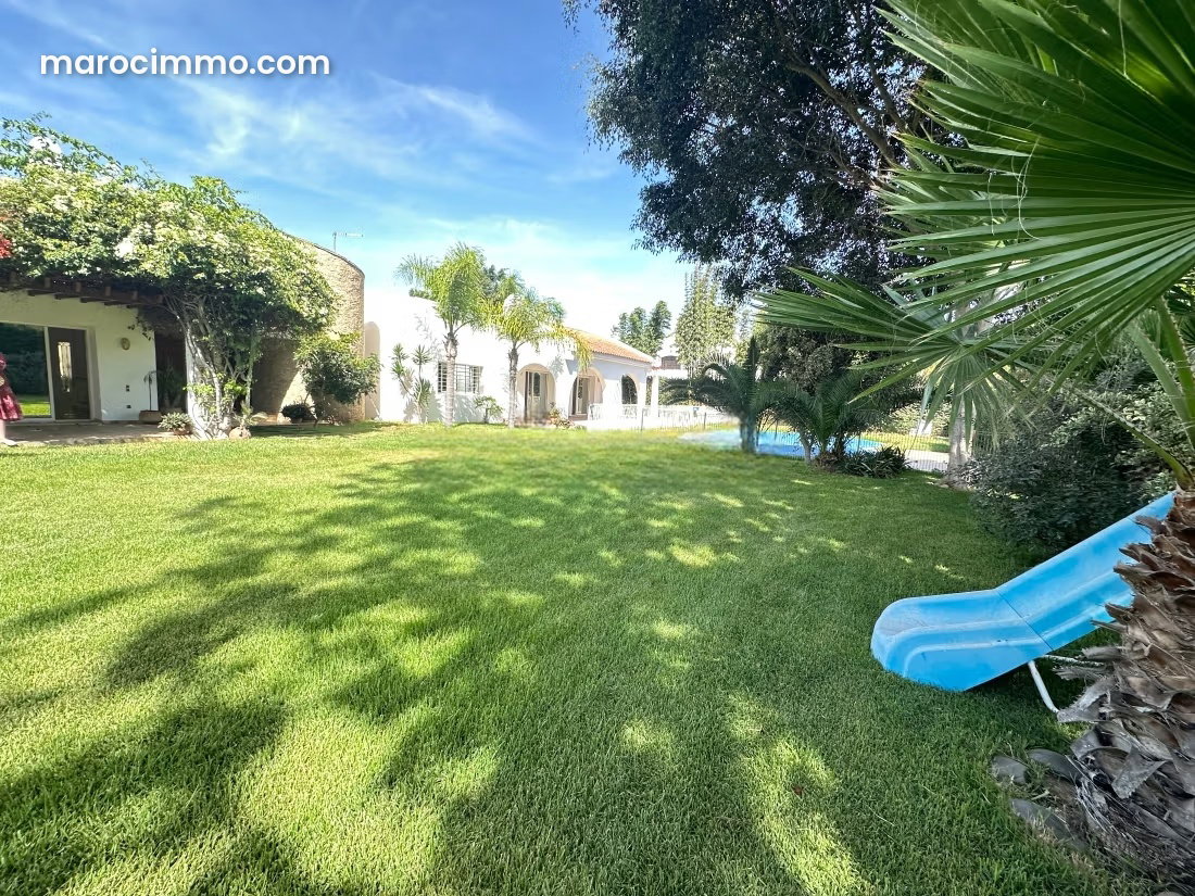 400 sqm Villa with Pool and 2,000 sqm Garden, Souissi, Rabat — Rabat