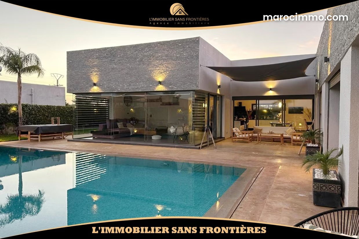 Villa 300 m² avec piscine chauffée, Route de Ouarzazate, Marrakech — Marrakech