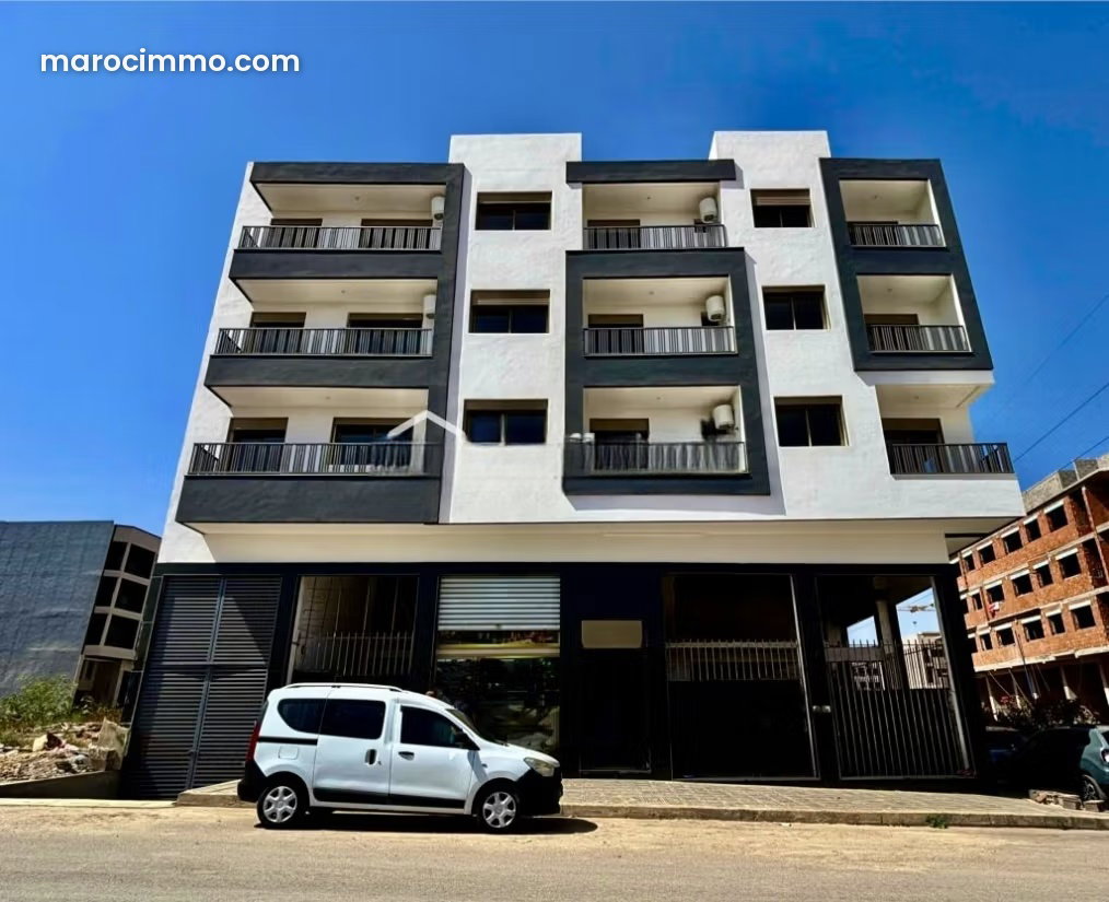 New 2-Bedroom Apartment with Terrace, Casablanca Finance City — Casablanca