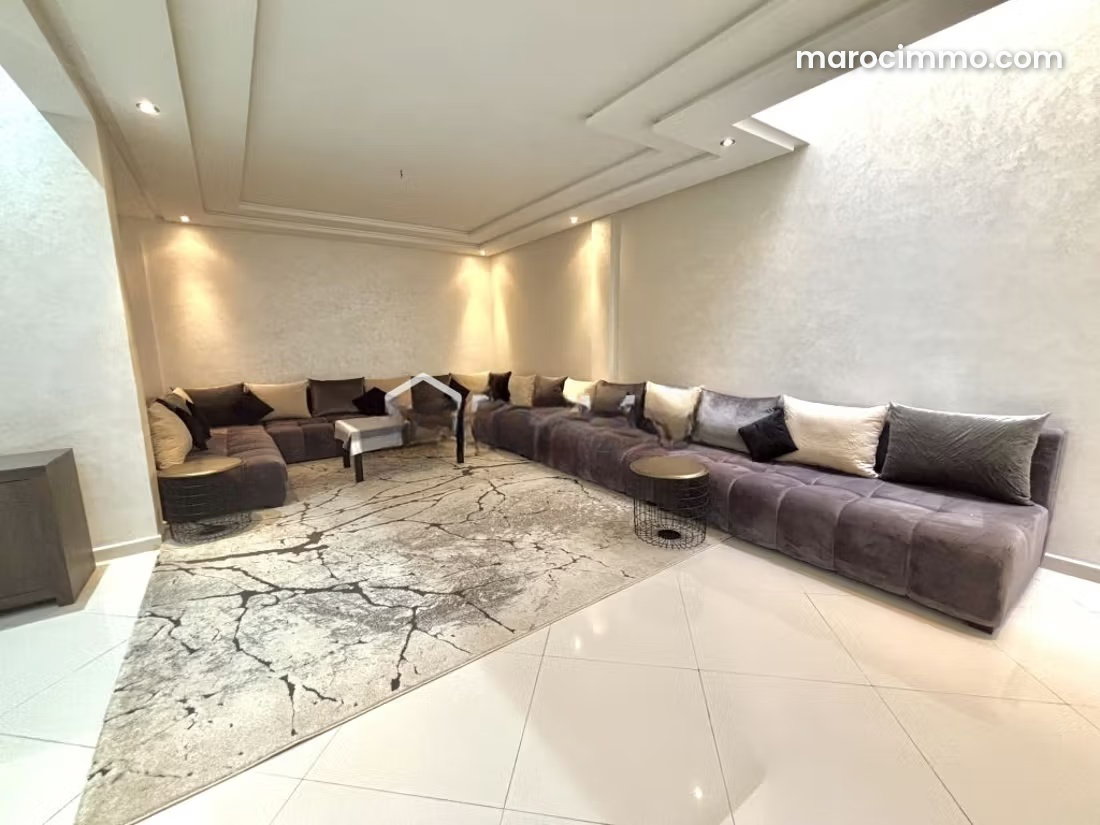 Appartement duplex 160 m² avec terrasse à Sidi Maarouf Casablanca — Casablanca