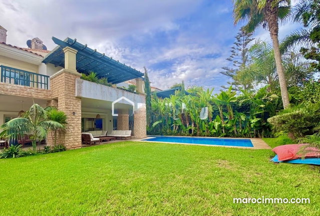 Villa de 450 m² à Dar Bouazza — 2