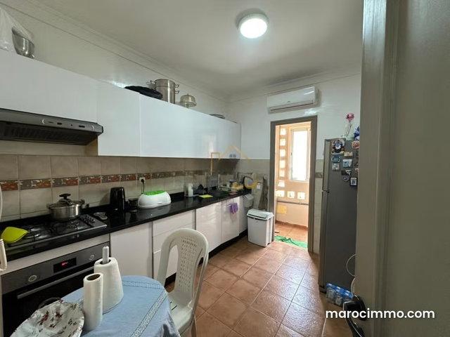 Spacieux Appartement 3 Chambres À Vendre — 2
