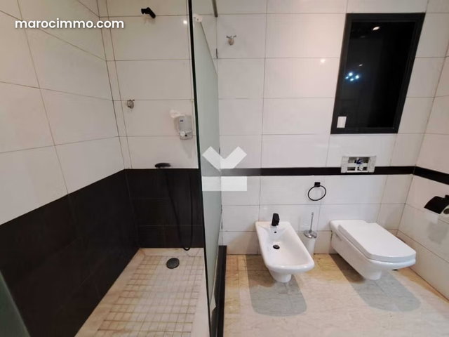 Appartement à Vendre de 166.0 m² à Casablanca, Les Princesses — 4