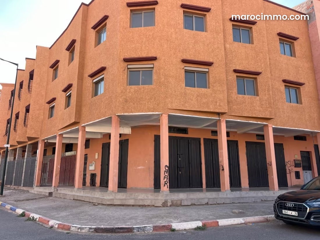 Immeuble R+2 avec local commercial Azli Marrakech — Marrakech