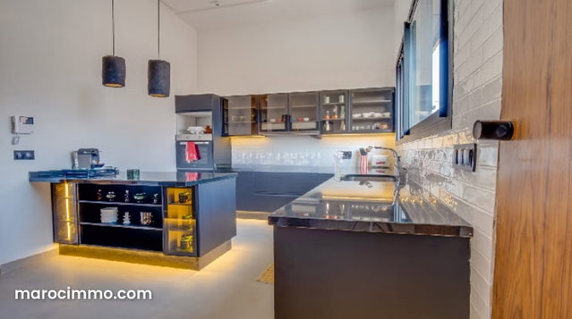 Villa moderne avec piscine en vente — 3