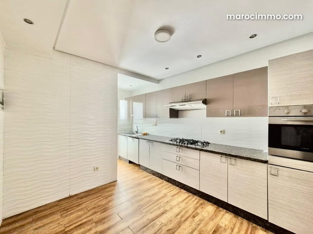 Bel appartement à la vente au Triangle d'Or — 3