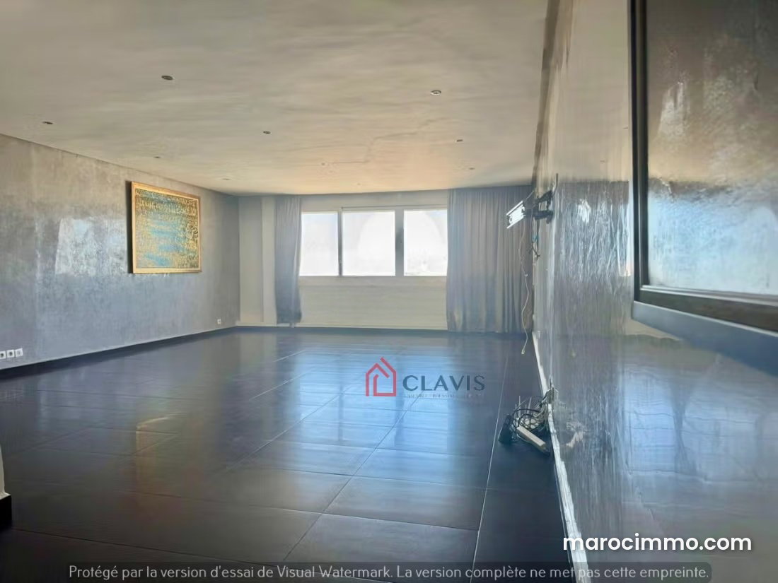 167 sqm Apartment with Sea Views on the 12th Floor in Gauthier — Casablanca