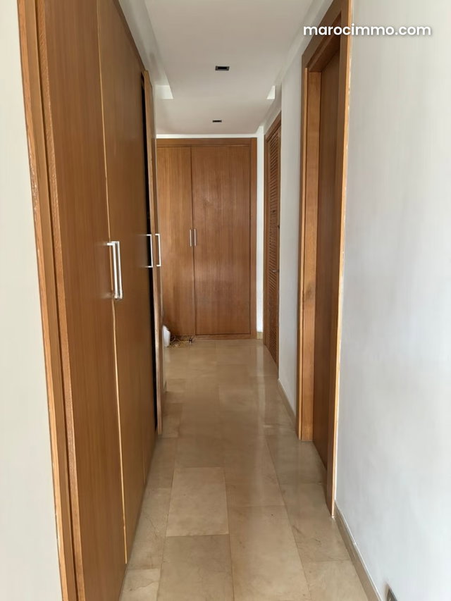 Appartement meublée à LOUER à Souissi — 4