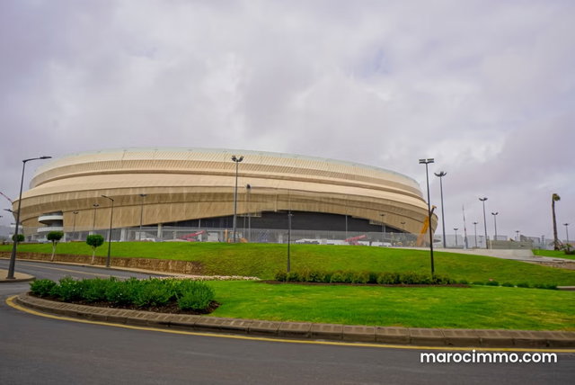 Locaux Commerciaux à Louer Face Stade Ibn Batouta — 3