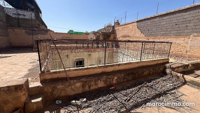À VENDRE – Riad à Rénover avec Fort Potentiel — 5