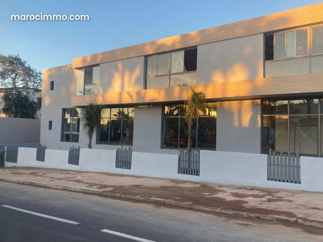 Local à Louer Bd la Grande Ceinture Ain diab — الدار البيضاء