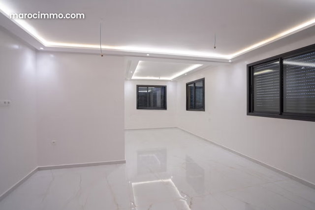 Appartement neuf avec grande terasse à Sidi Mimoum — 5