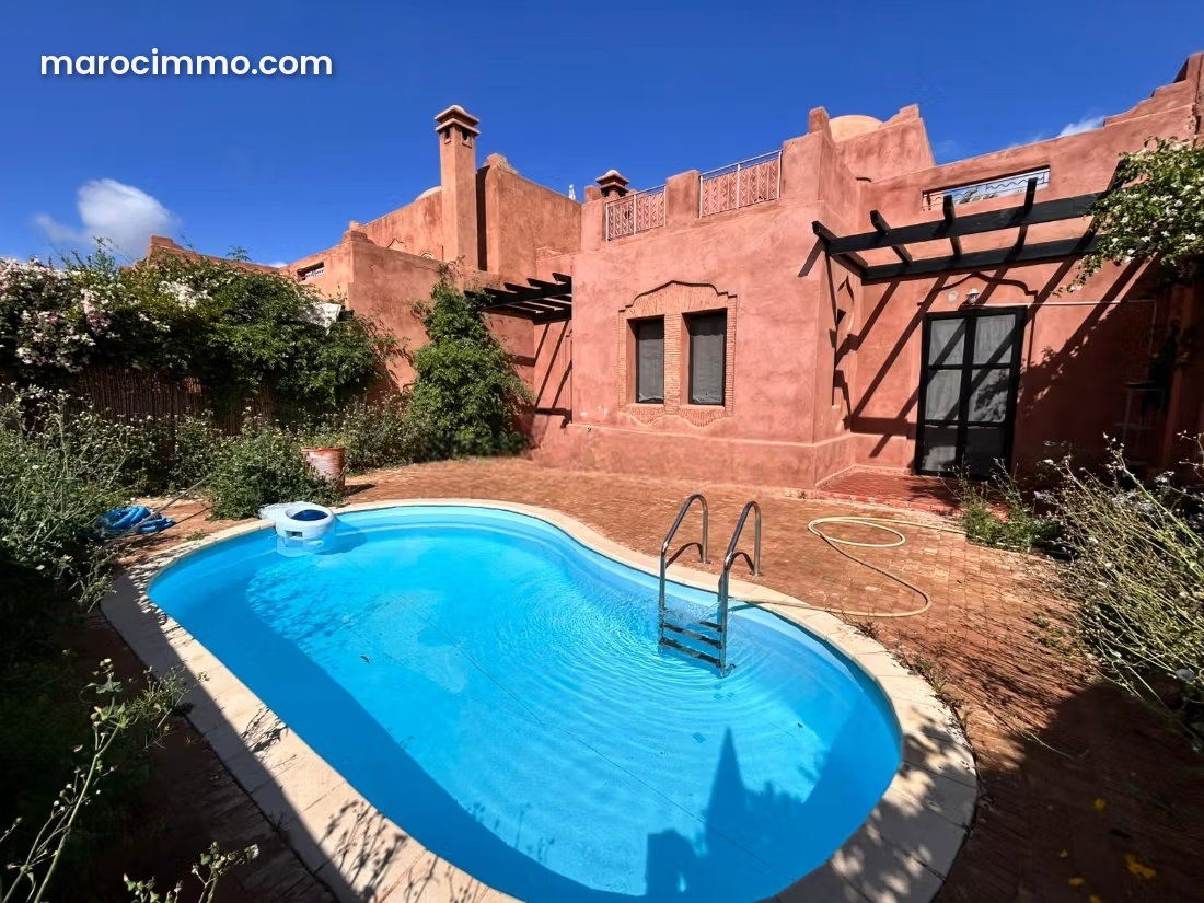 Villa with Pool for Rent on Casablanca Road, Marrakech — Marrakesh