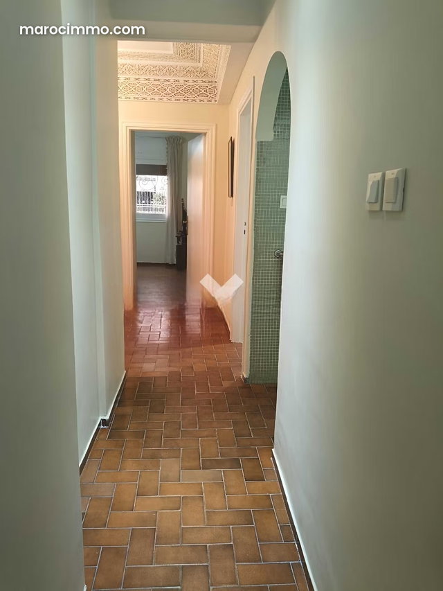Appartement à Vendre de 245.0 m² à Casablanca, Les Princesses — 2