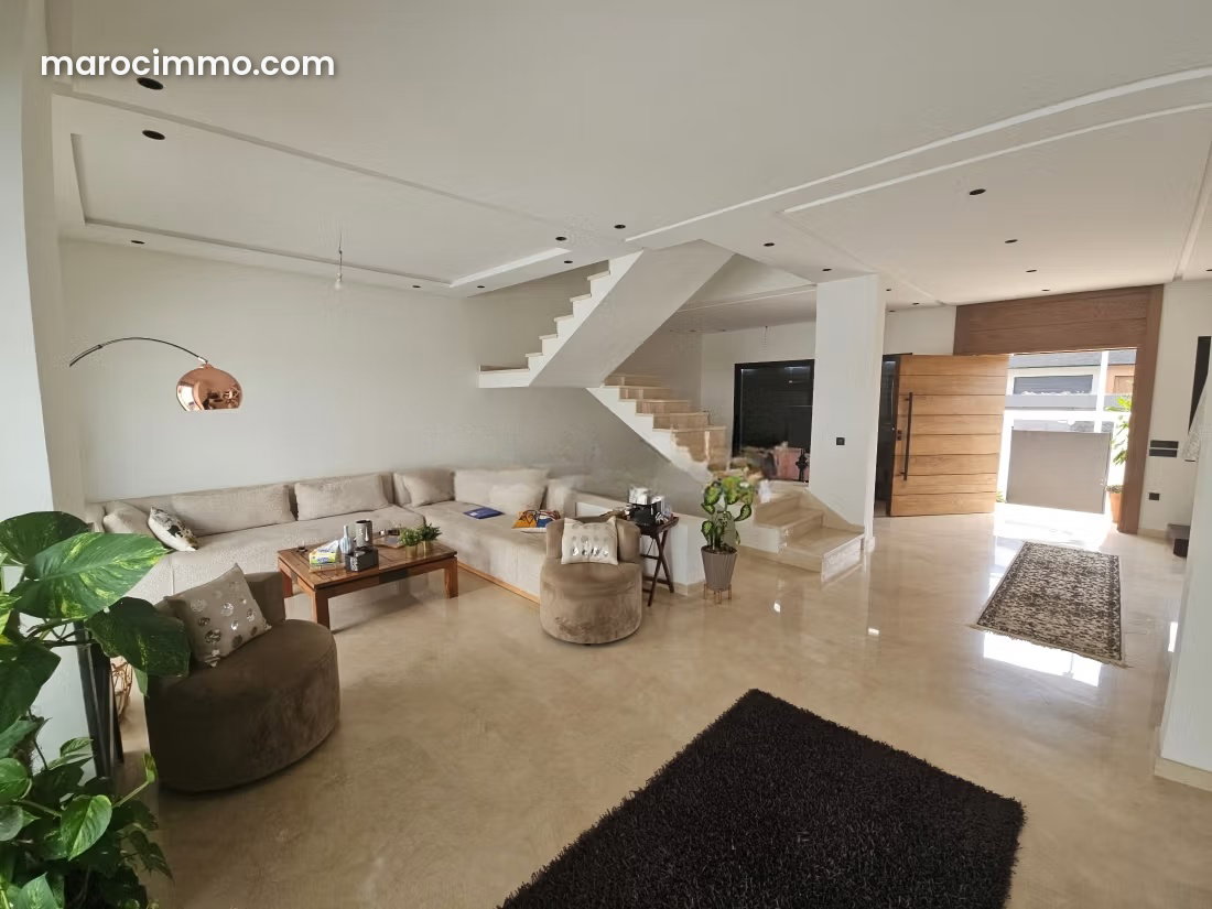 380 m² Villa with Swimming Pool and Sea View in Harhoura, Temara — Temara