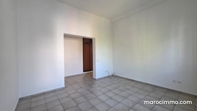 Appartement à louer à Hay riad — 3