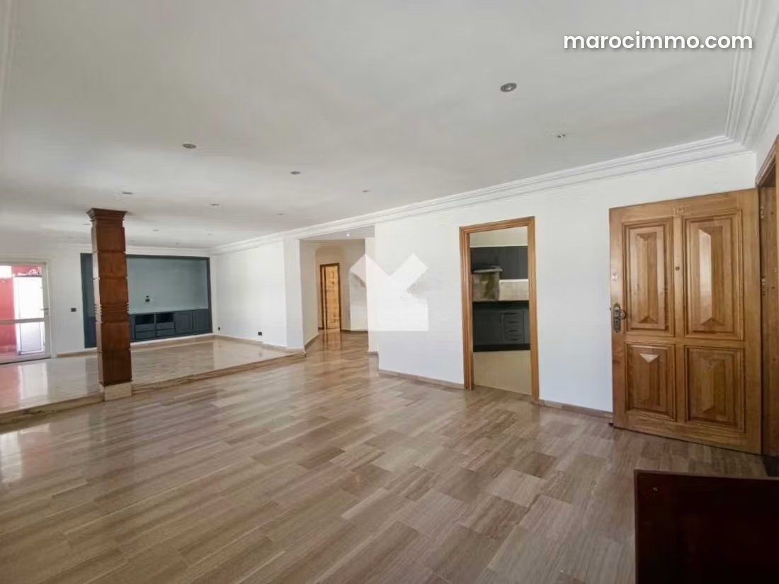5-Room Apartment in the Heart of Bourgogne, Casablanca — Casablanca