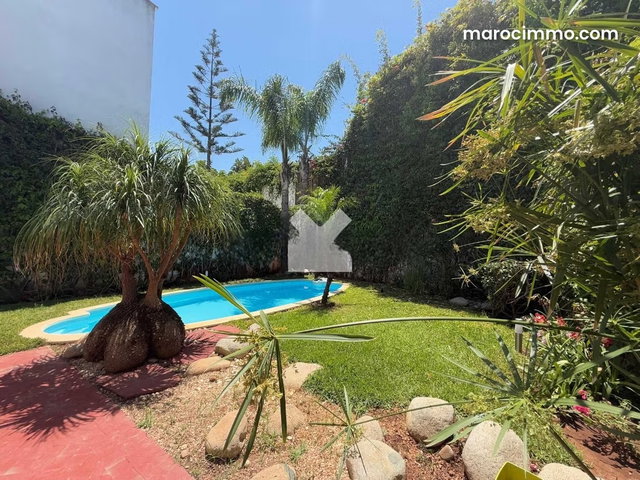 Villa à Louer de 339.0 m² à Casablanca, Ain Diab Extension 2 — 2