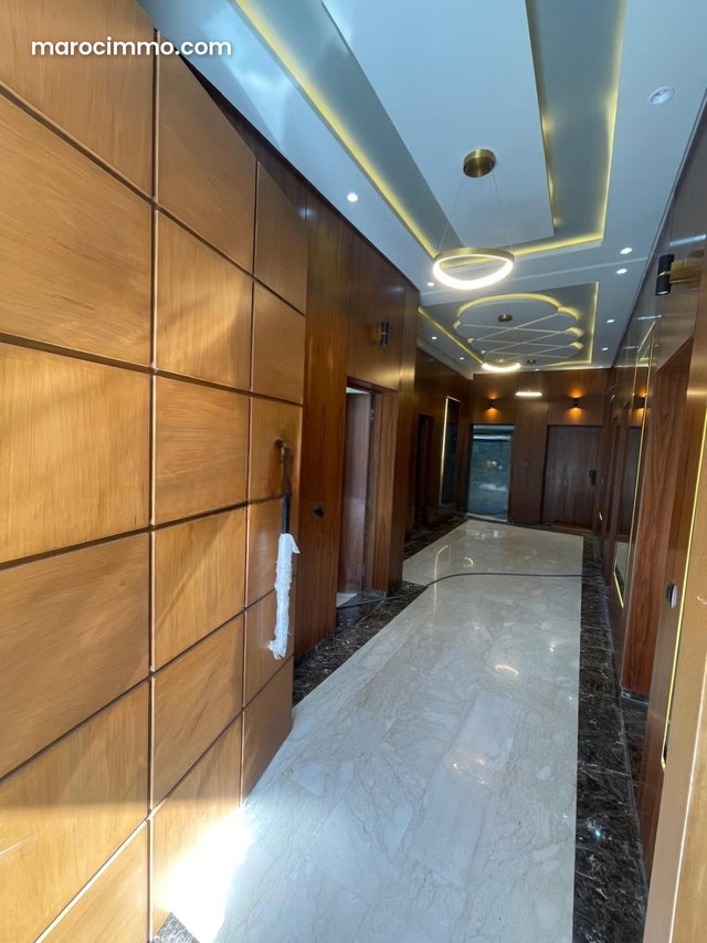 Luxury Apartment in Malabata Hills — 2