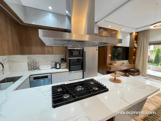 Luxury Apartment in Malabata Hills — 5