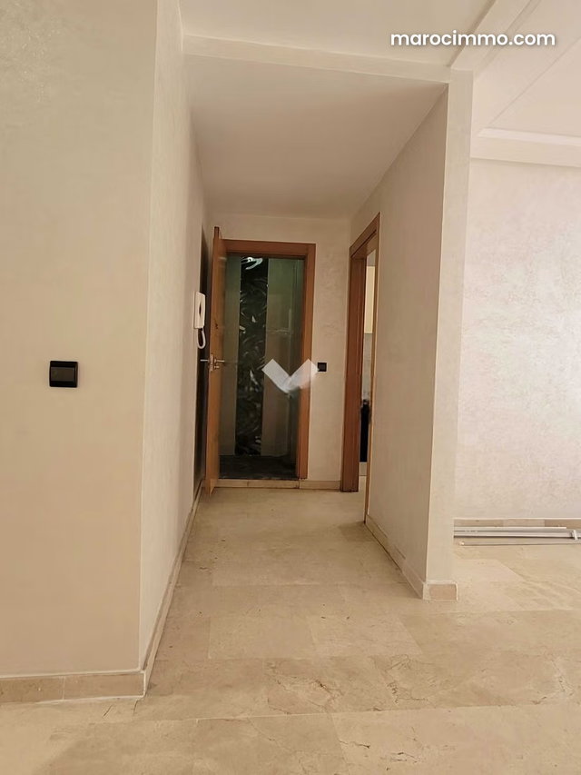 Appartement à Vendre de 77.0 m² à Casablanca, Burger — 3