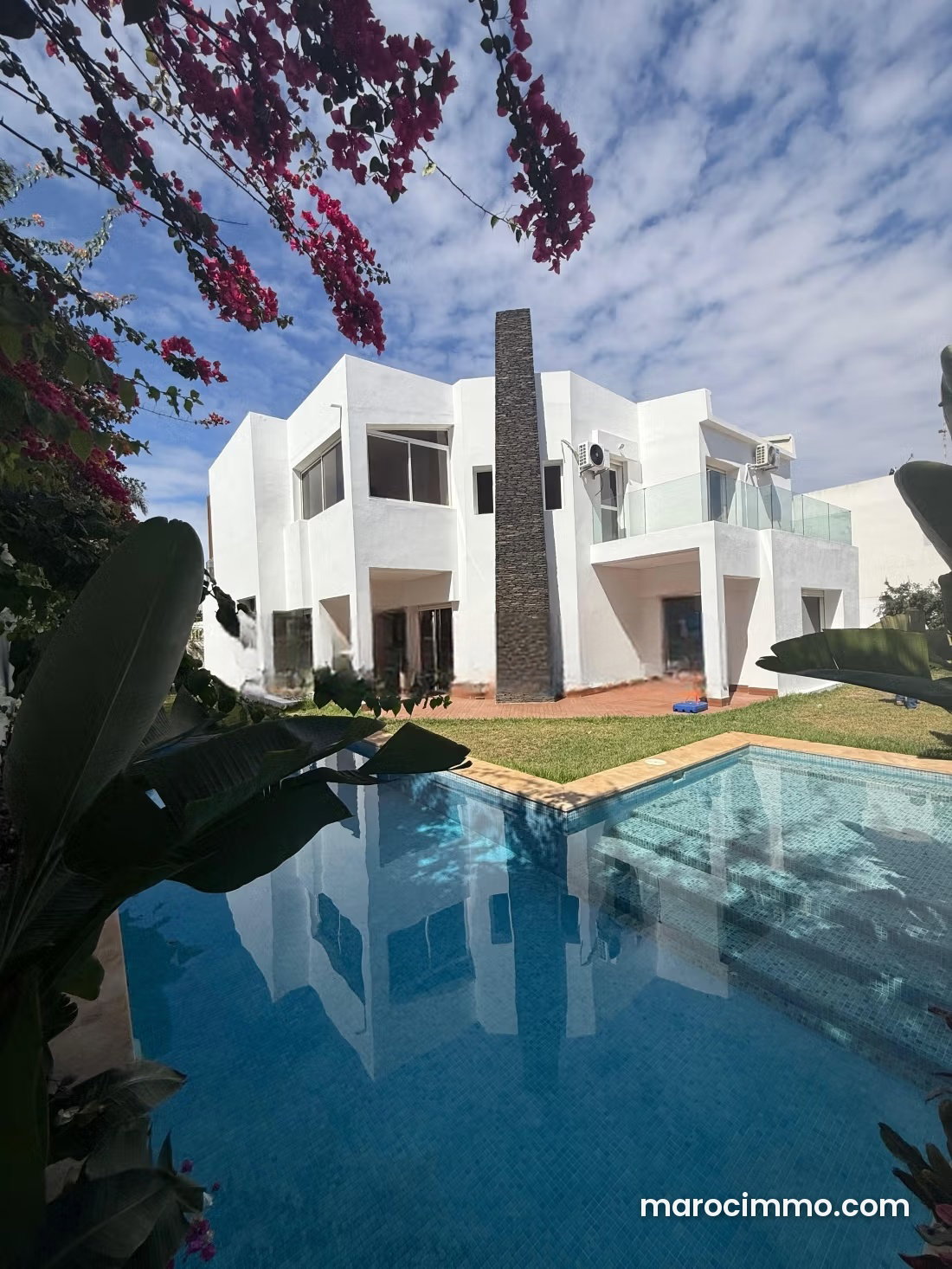 Villa 500 m² avec piscine et jardin à louer, Riyad, Rabat — Rabat