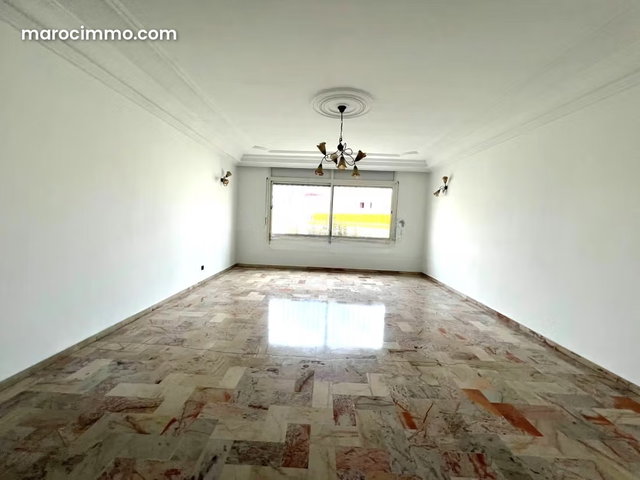 Appartement de 157m2 au quartier des Hopitaux — 3
