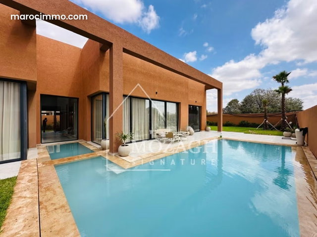 Ground-Floor Villa – 4 Suites – Private Pool — 2