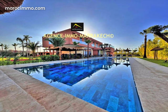 Villa exceptionnellement moderne de 7 suites, 3 niveaux — مراكش