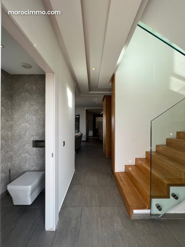Luxury Furnished Penthouse for Long-Term Rent in CFC — 2