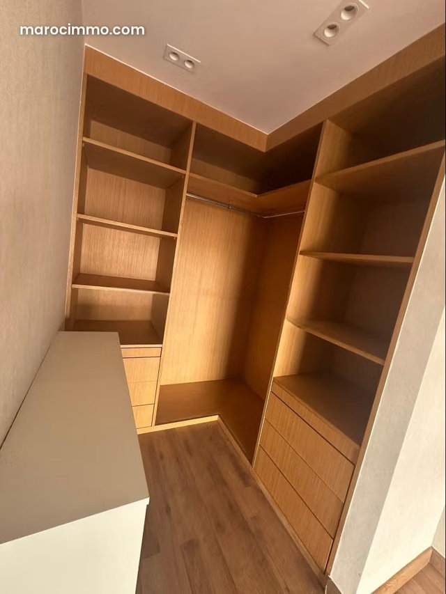 Très bel appartement en location à Ferme Bretonne Hay Arraha. Surface totale 140 m². Ascenseur et garage — 4