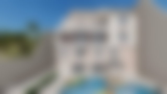 مشروع سياحي شبه جاهز بإطلالة جبال أوريكة الساحرة — 2