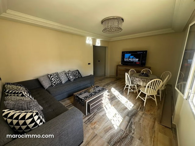 Appart 78m2 avec terrasse en haut près Atacadao — 2