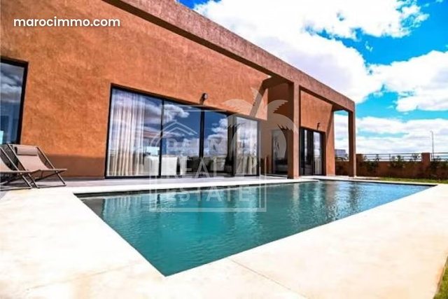 For Sale Luxury Villa on Damezmiz Road — 2