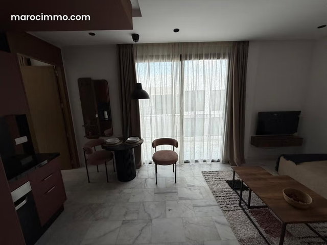 Appartement à louer à bd Ghandi. 2 pièces. Meublé — 4