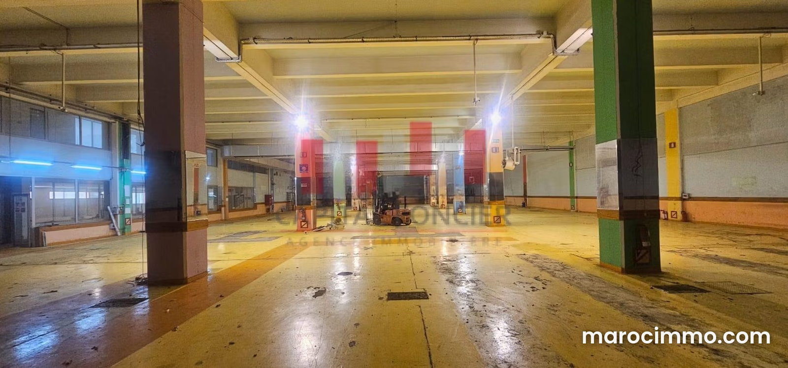 Local commercial 5200 m² Ain Sebaa, Casablanca à louer — Casablanca