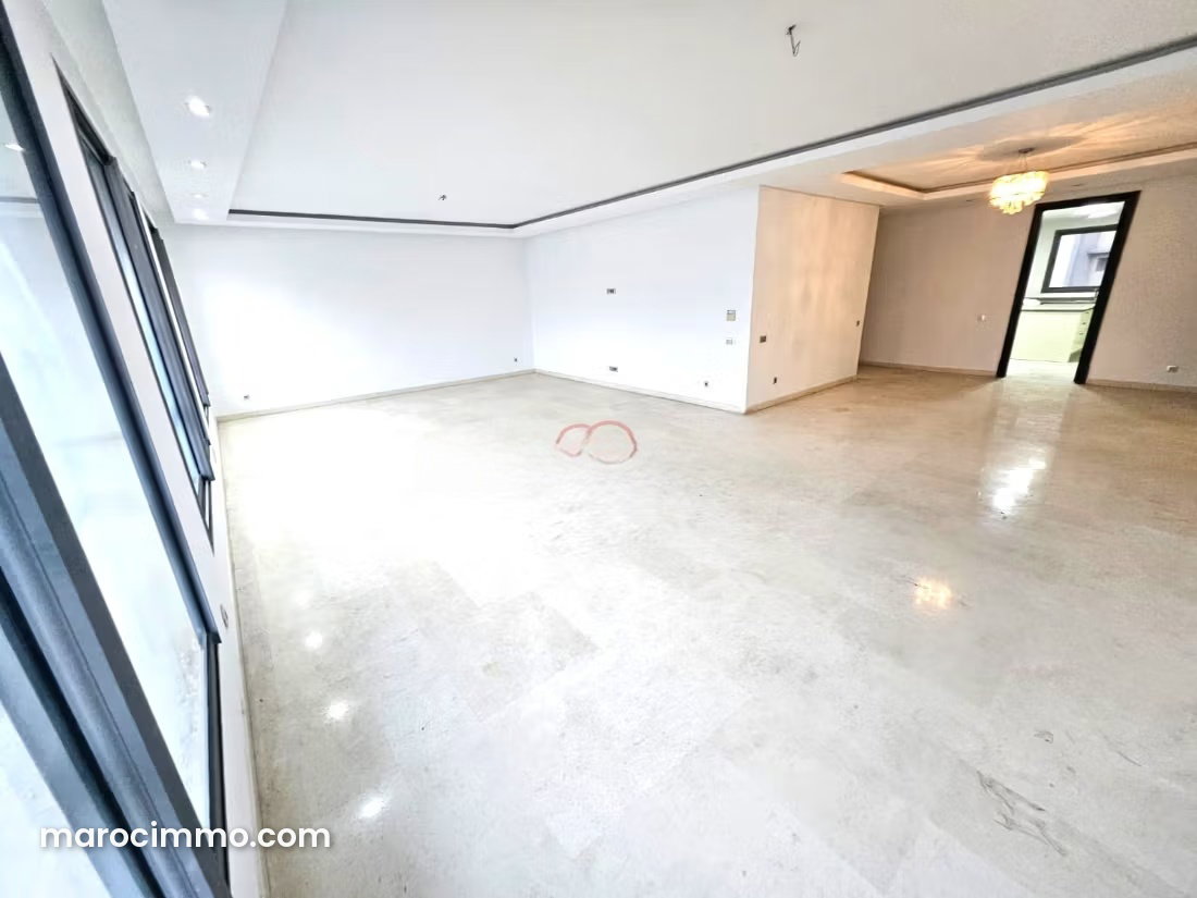 Spacious 251 sqm Apartment for Sale in Gauthier, Casablanca — Casablanca