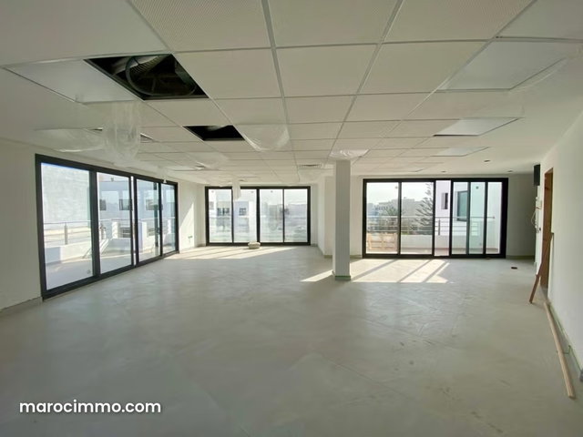 Plateau de bureau 102m² Riviera Bd Ghandi — 2