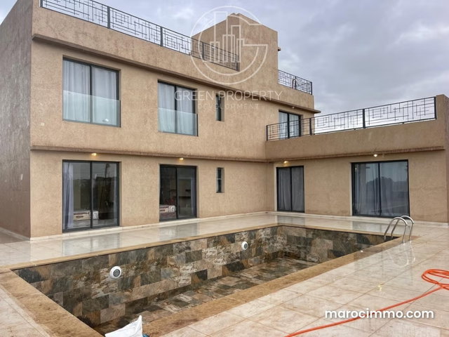 Villa contemporaine de 4 chambres avec terrasse — 5