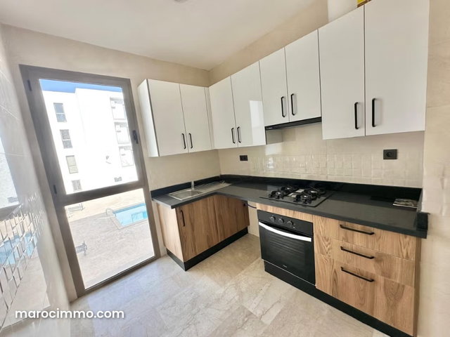 À Louer: Appartement Neuf à Founty — 4