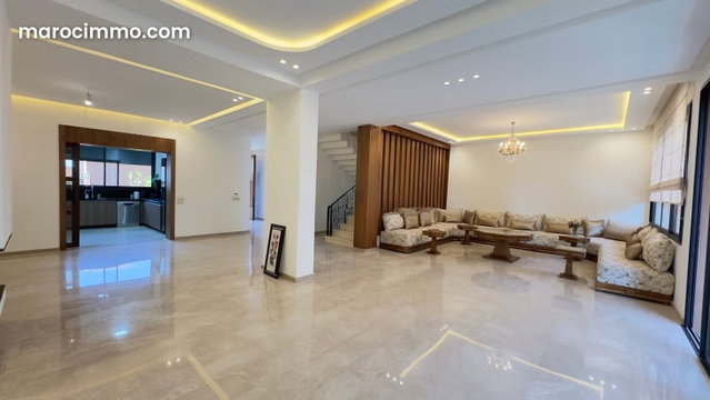 À vendre – Villa contemporaine récemment construite à Agdal, Marrakech — 3
