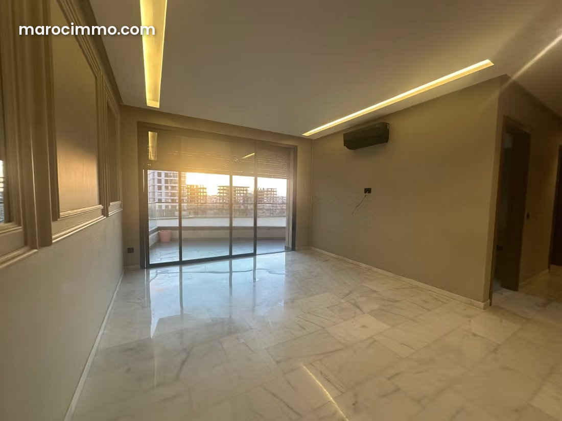 شقة 95 م² بشرفة وحديقة في قلب Casablanca Finance City — الدار البيضاء