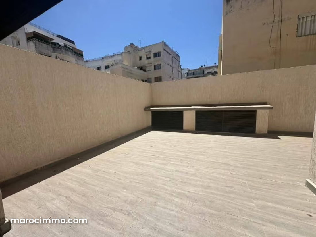 Apartment with Terrace and Garage in Bourgogne, Casablanca — Casablanca