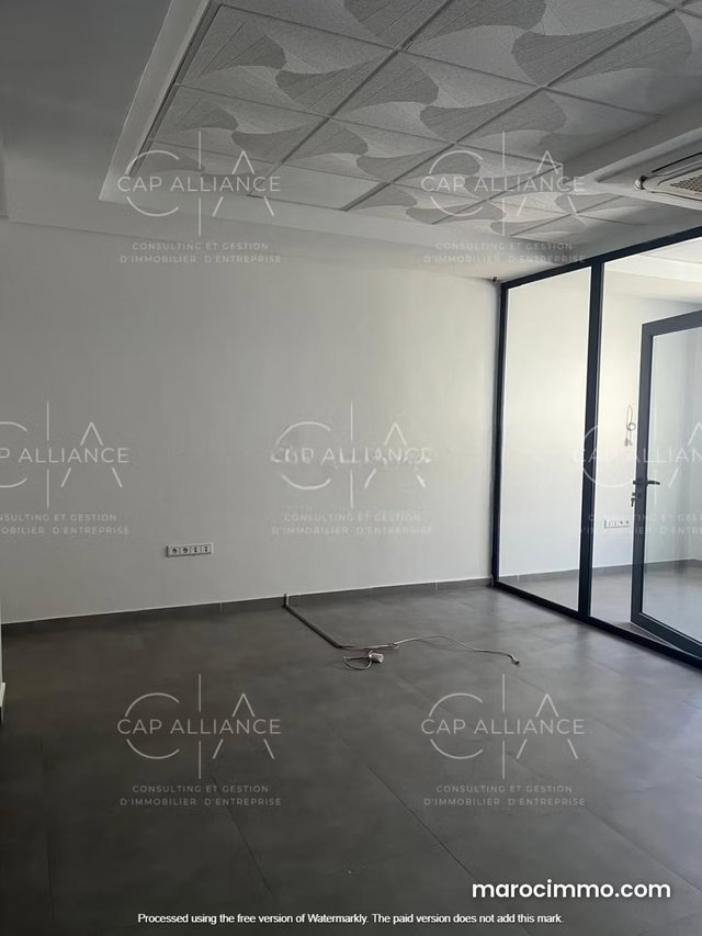 Plateau de bureaux à louer — 4